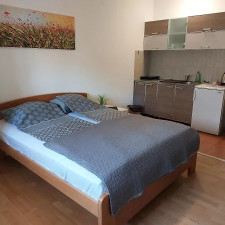 Lejlighed Kej Novi Sad